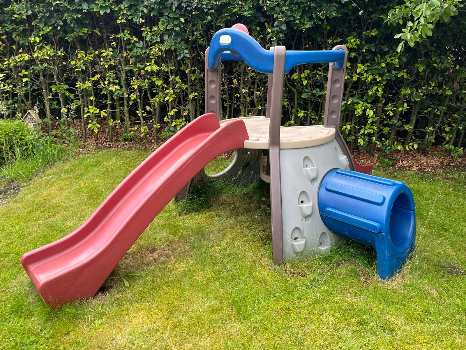 Little Tikes Klimtoestel met Glijbaan en Tunnel, Kinderen en Baby's, Speelgoed | Buiten | Speeltoestellen, Gebruikt, Glijbaan
