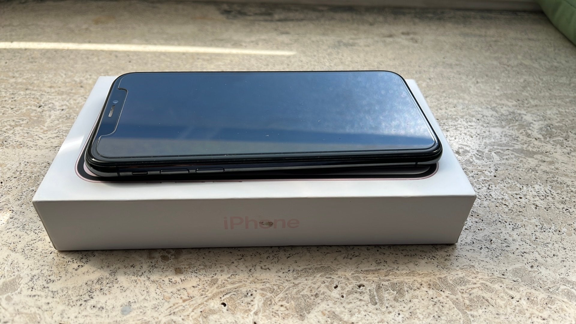 Mooie, goedwerkende Iphone 11, Ophalen of Verzenden, Zo goed als nieuw, Zwart, 64 GB