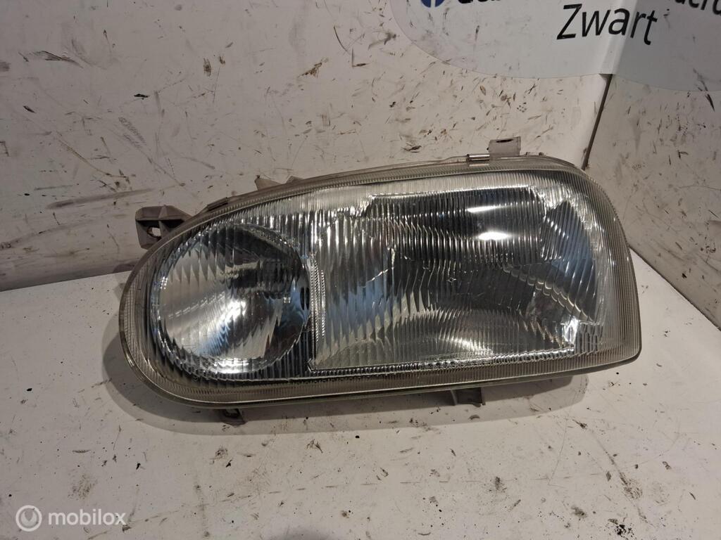 Koplamp LV Vw Golf III 1.6 ('91-'97) 205018B, Gebruikt, Volkswagen, Ophalen of Verzenden