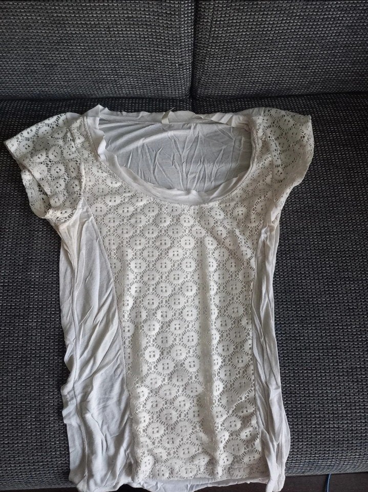 Wit kanten T-shirt met korte mouwen, Maat 38/40 (M), Wit, Ophalen of Verzenden, Onbekend