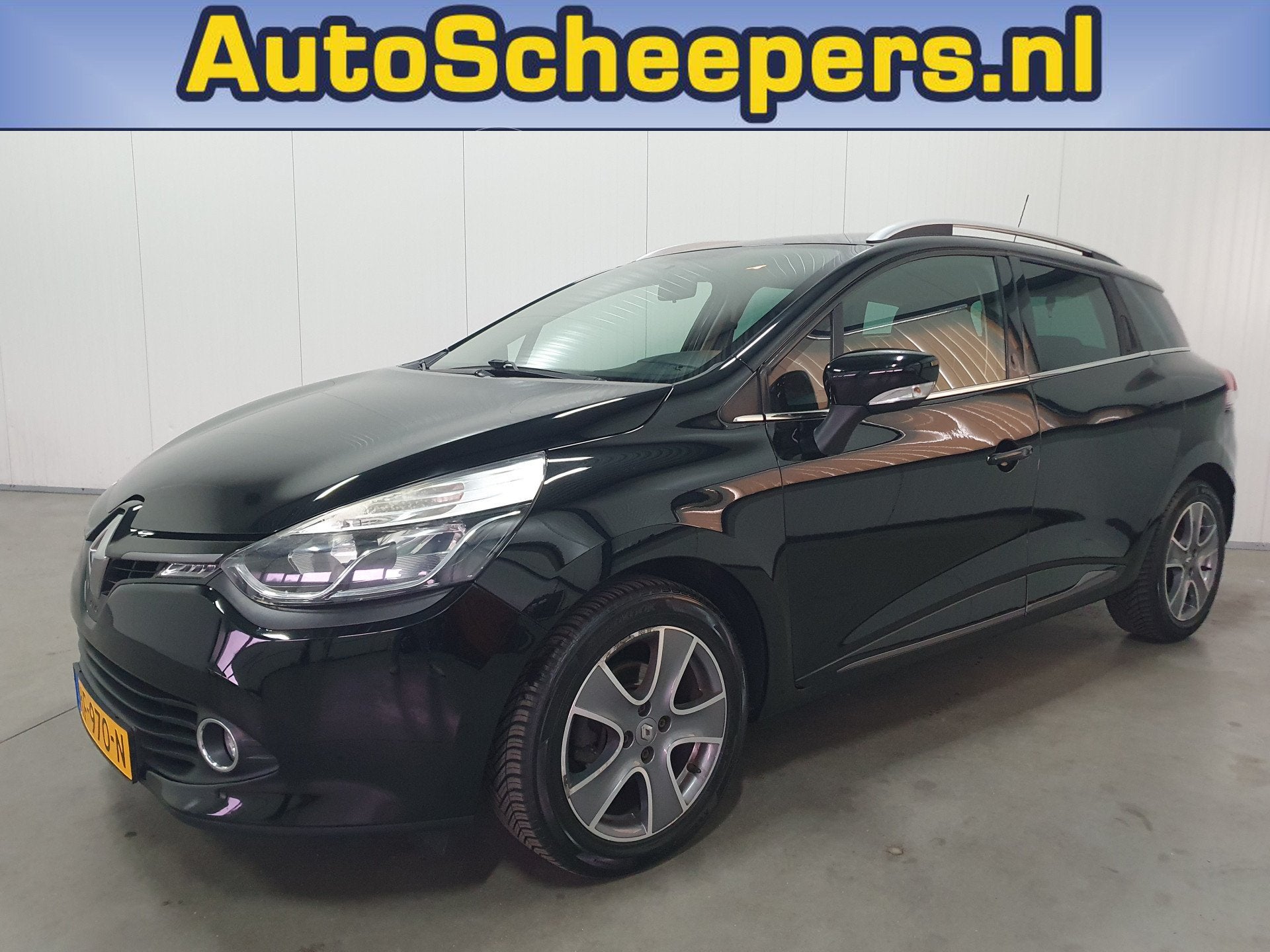Renault Clio Estate 0.9 TCe Night&Day NAVI/PDC/AIRCO/CRUISE/, Voorwielaandrijving, Stof, Zwart, Origineel Nederlands