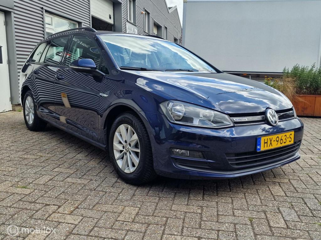 Volkswagen Golf Variant 1.0TSi 115pk Airco LM15 Trekhaak NAP, Auto's, Start-stop-systeem, Euro 6, Blauw, 116 pk