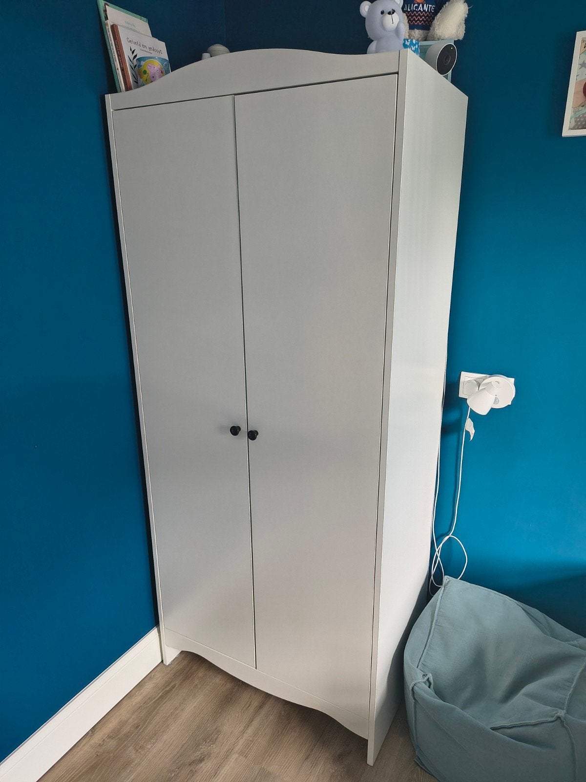 IKEA Smagora Kast - Witte Kledingkast met Twee Deuren, Met deur(en), Gebruikt, 150 tot 200 cm, 25 tot 50 cm