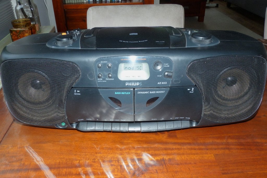 Radio / CD / cassettespeler Philips AZ8352, Audio, Tv en Foto, Radio's, Ophalen of Verzenden, Gebruikt, Radio, Met cd-speler