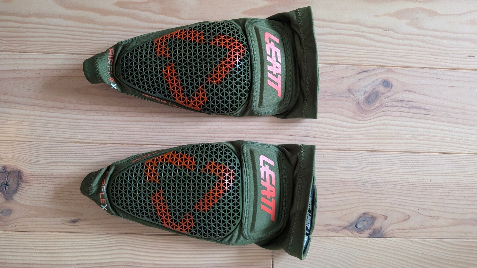 Leatt Airflex Pro kniebeschermers, Ophalen of Verzenden, Zo goed als nieuw