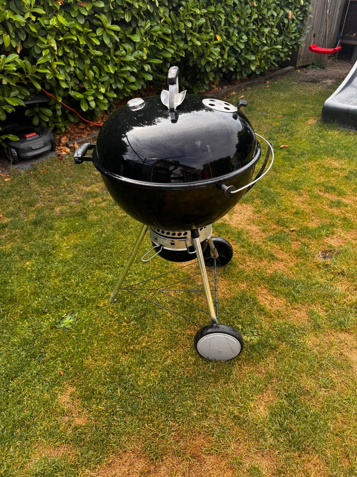 Weber master touch barbeque 57cm, Tuin en Terras, Ophalen of Verzenden, Gebruikt, Met accessoires