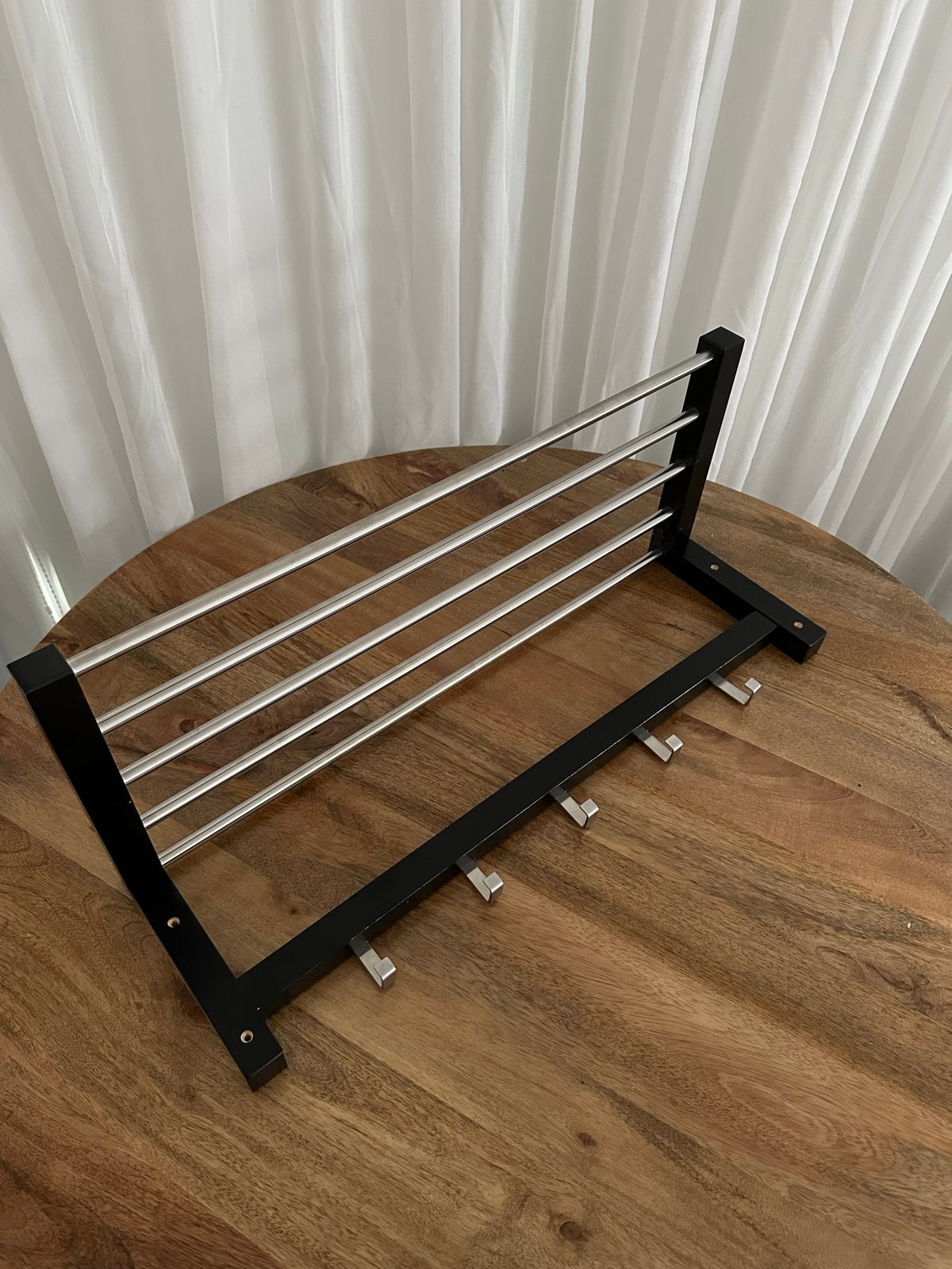IKEA TJUSIG Kapstok Zwart/RVS - Zo goed als nieuw, Zo goed als nieuw, Minder dan 100 cm, Metaal, Ophalen