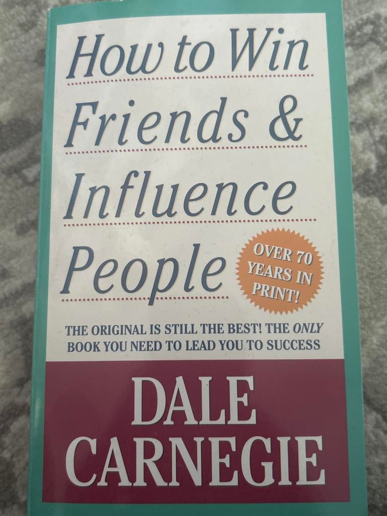 How to Win Friends & Influence People - Dale Carnegie, Ophalen of Verzenden, Gelezen, Overige uitgevers, Engels