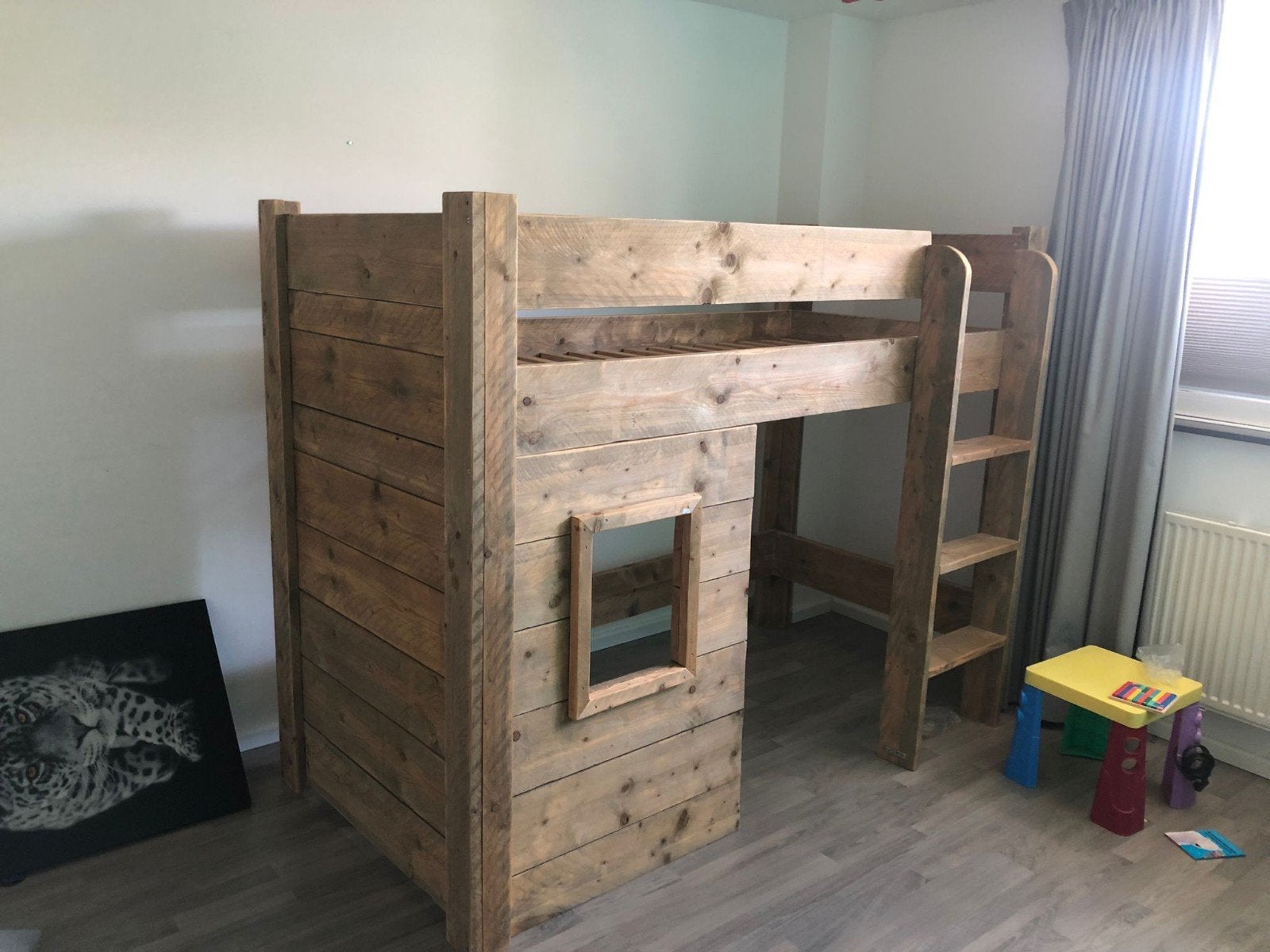 Steigerhouten hoogslaper met speelhut (90x200), Ophalen, Zo goed als nieuw, Hoogslaper