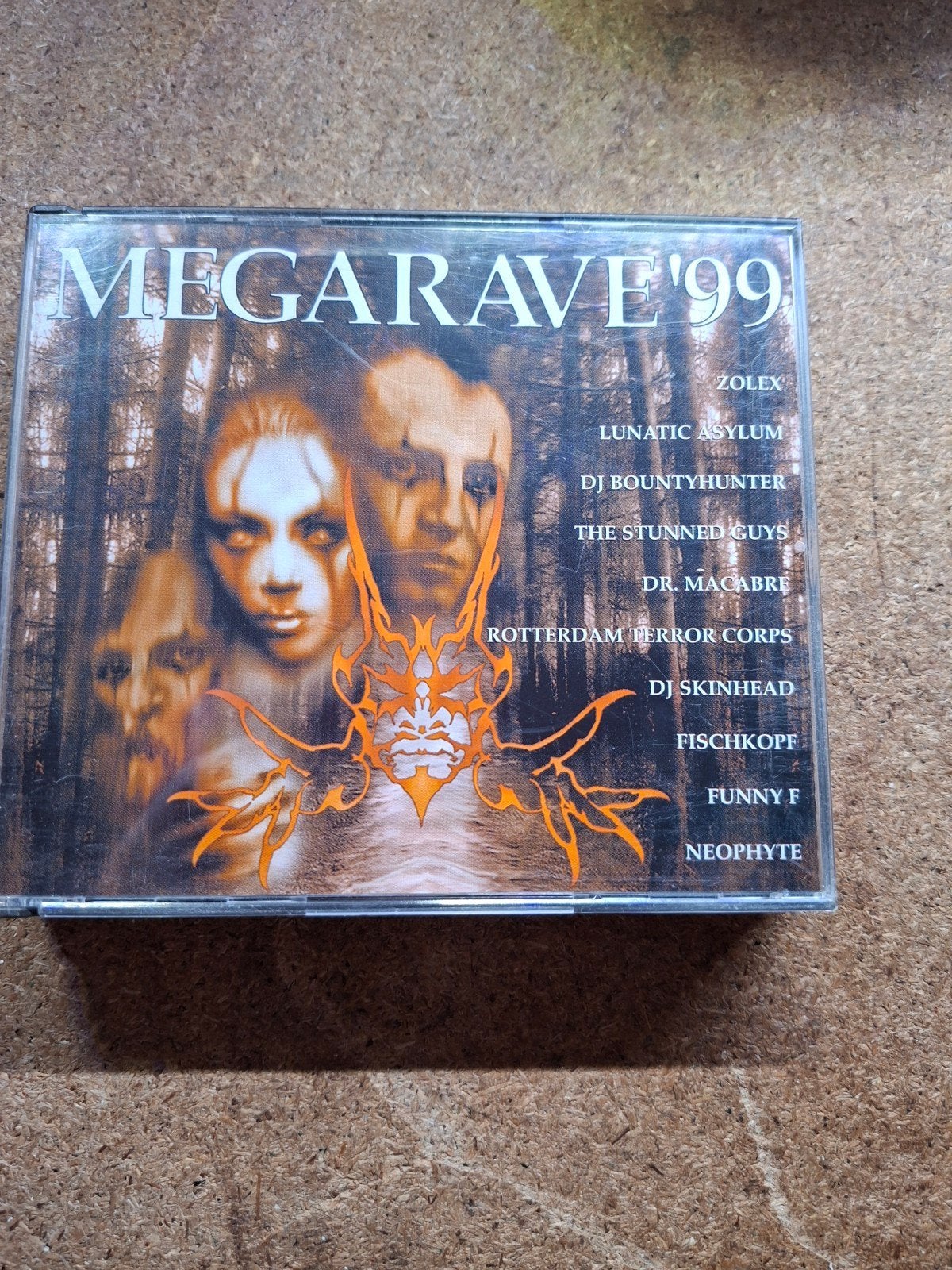 Megarave '99 CD - Hardcore en Techno Classics, Gebruikt, Ophalen of Verzenden, Verzamelalbum, Dance en House