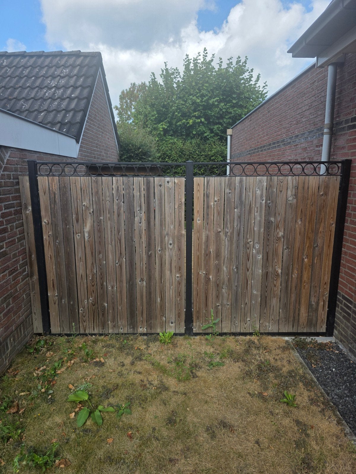 Schutting hout/metaal, Ophalen, 1 tot 2 meter, Minder dan 3 meter, Zo goed als nieuw