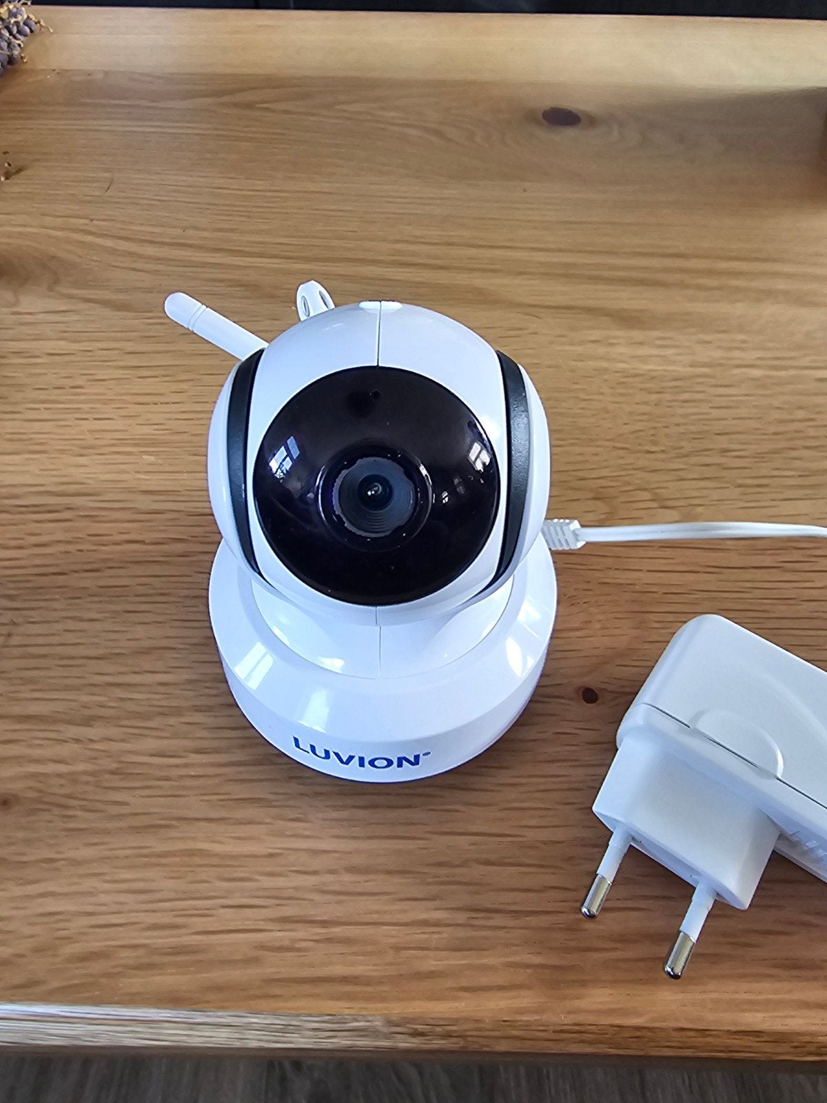 Luvion Babyfoon Camera, Kinderen en Baby's, Babyfoons, Zo goed als nieuw, 250 meter of meer, Camera, Digitaal, Terugspreekfunctie