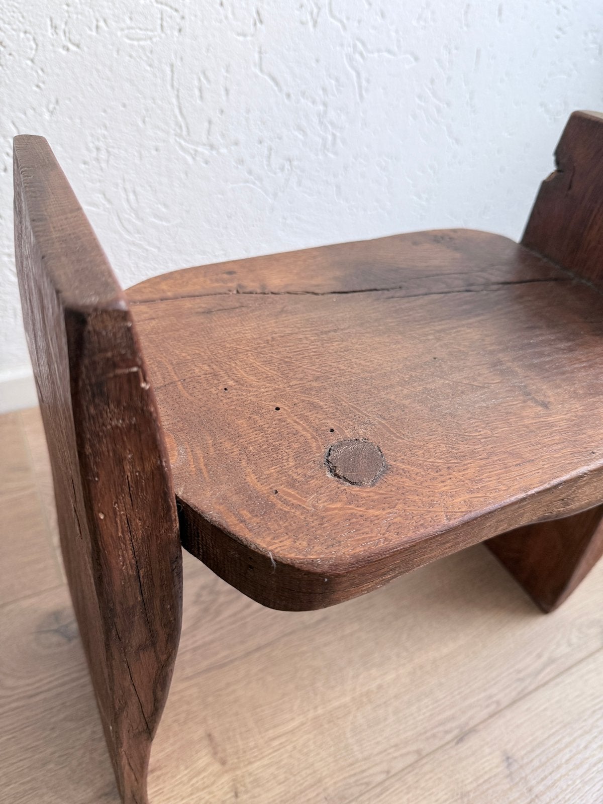 Vintage brutalistische sculpturale kruk, Vintage, Gebruikt, Vintage, Vintage