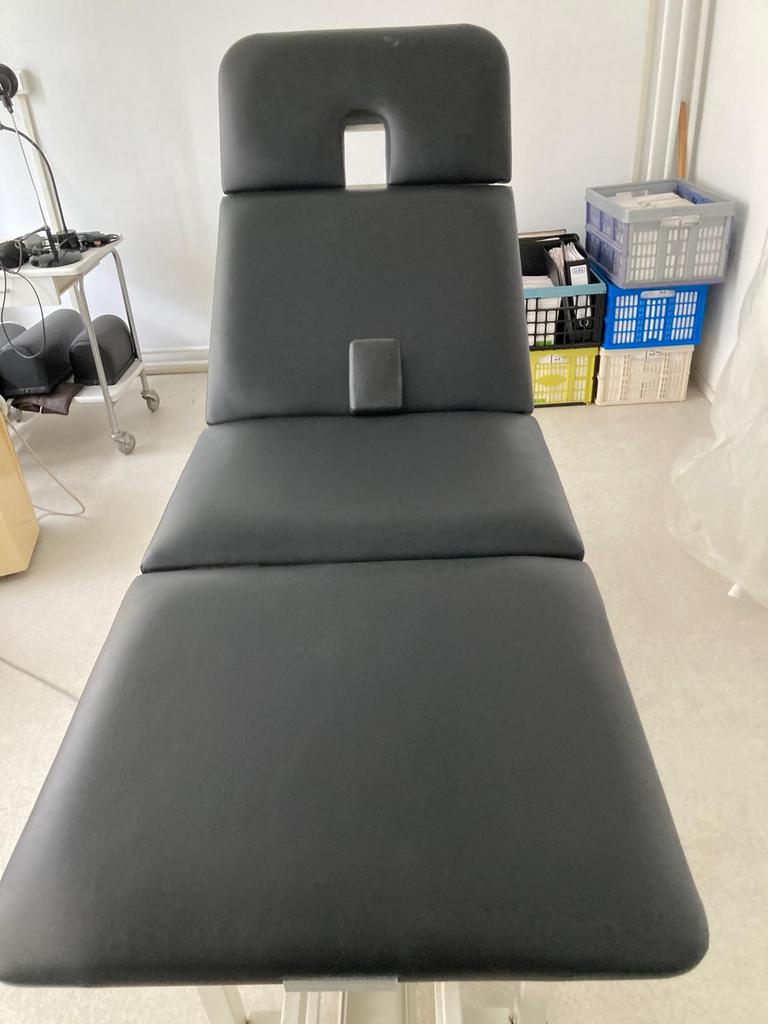 Enraf Nonius behandelbank, Sport en Fitness, Ophalen, Gebruikt, Massagetafel