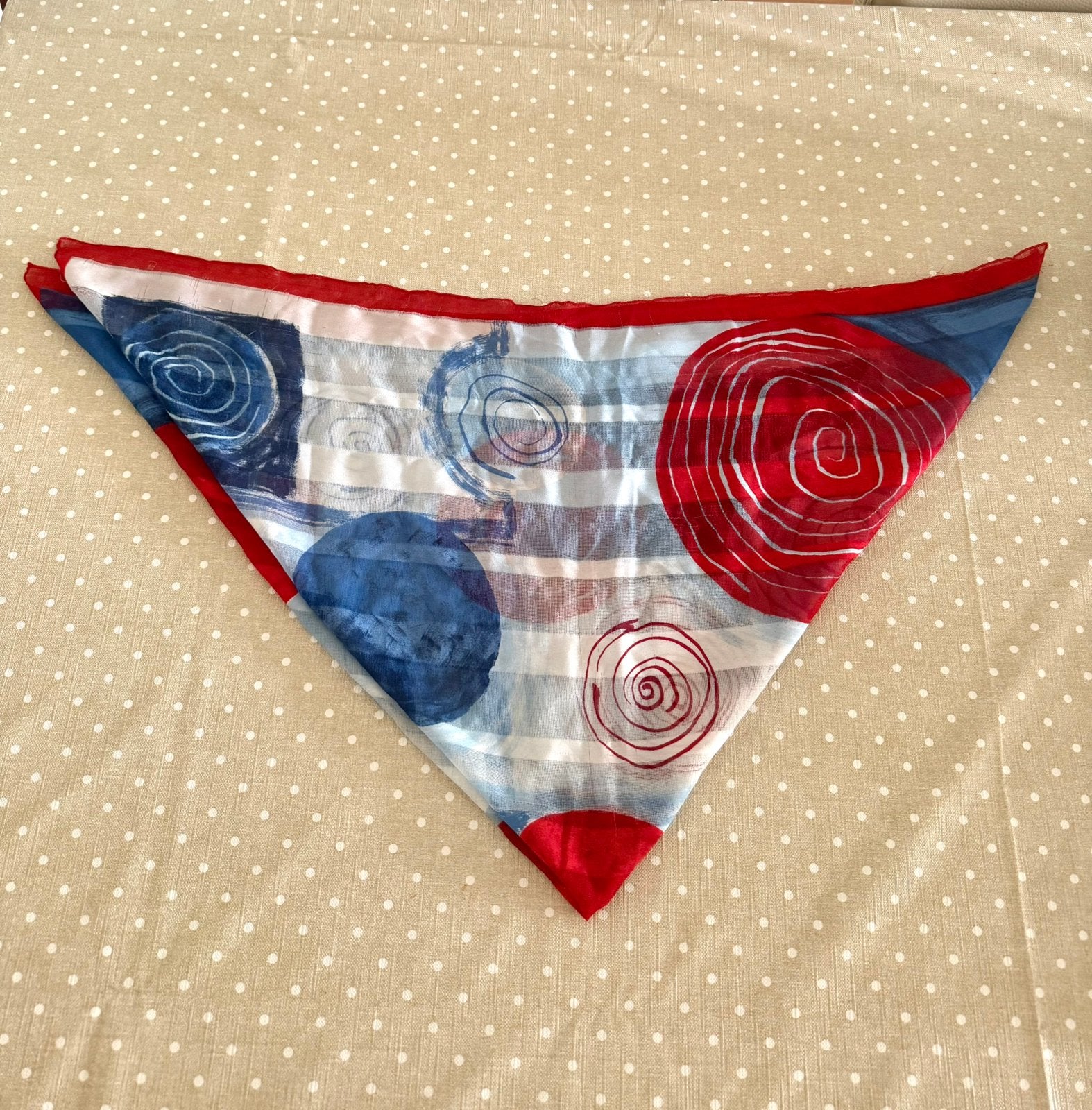 Rood/blauw dunne sjaal met cirkelpatroon, Ophalen of Verzenden, Gedragen, Sjaal