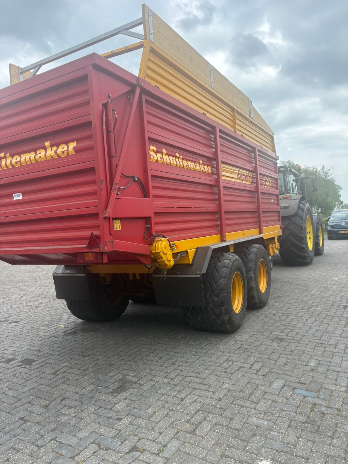 Schuitemaker Rapide 130 opraapwagen, Ophalen, Weidebouw