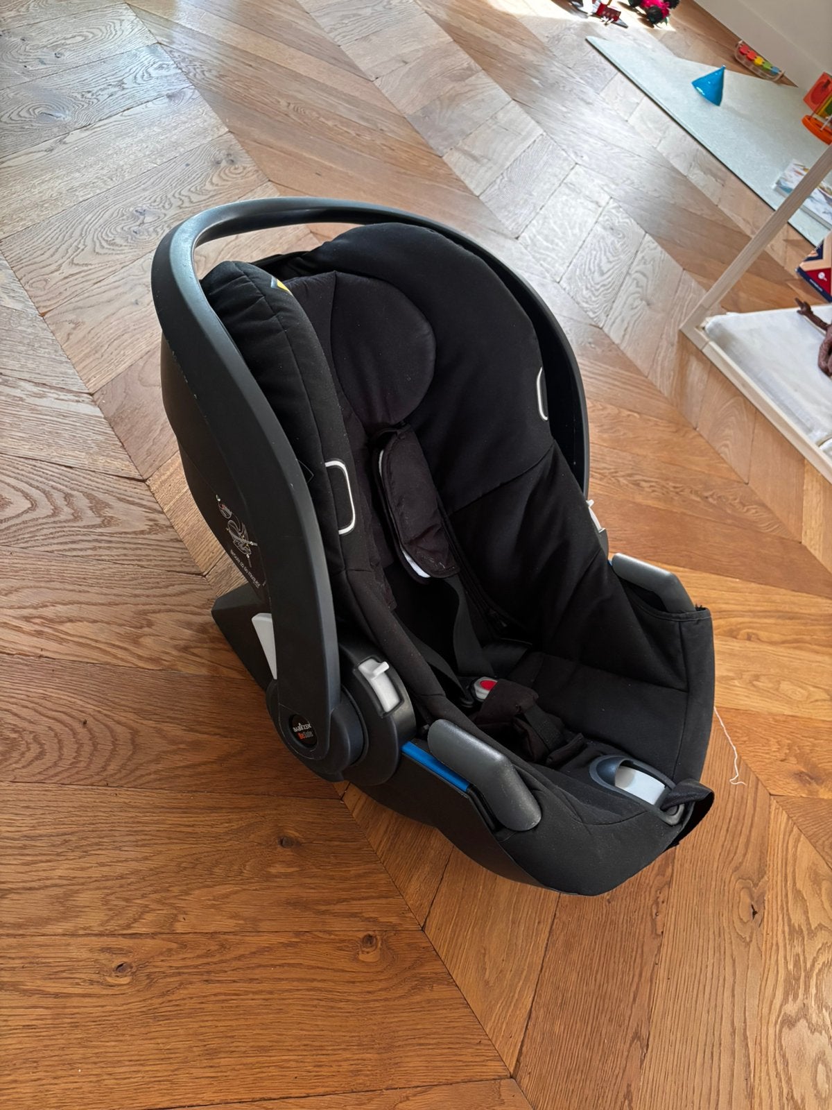 Maxicosi/autostoel Babyzen YOYO by BeSafe, Autogordel, Zo goed als nieuw, 0 t/m 13 kg, Ophalen