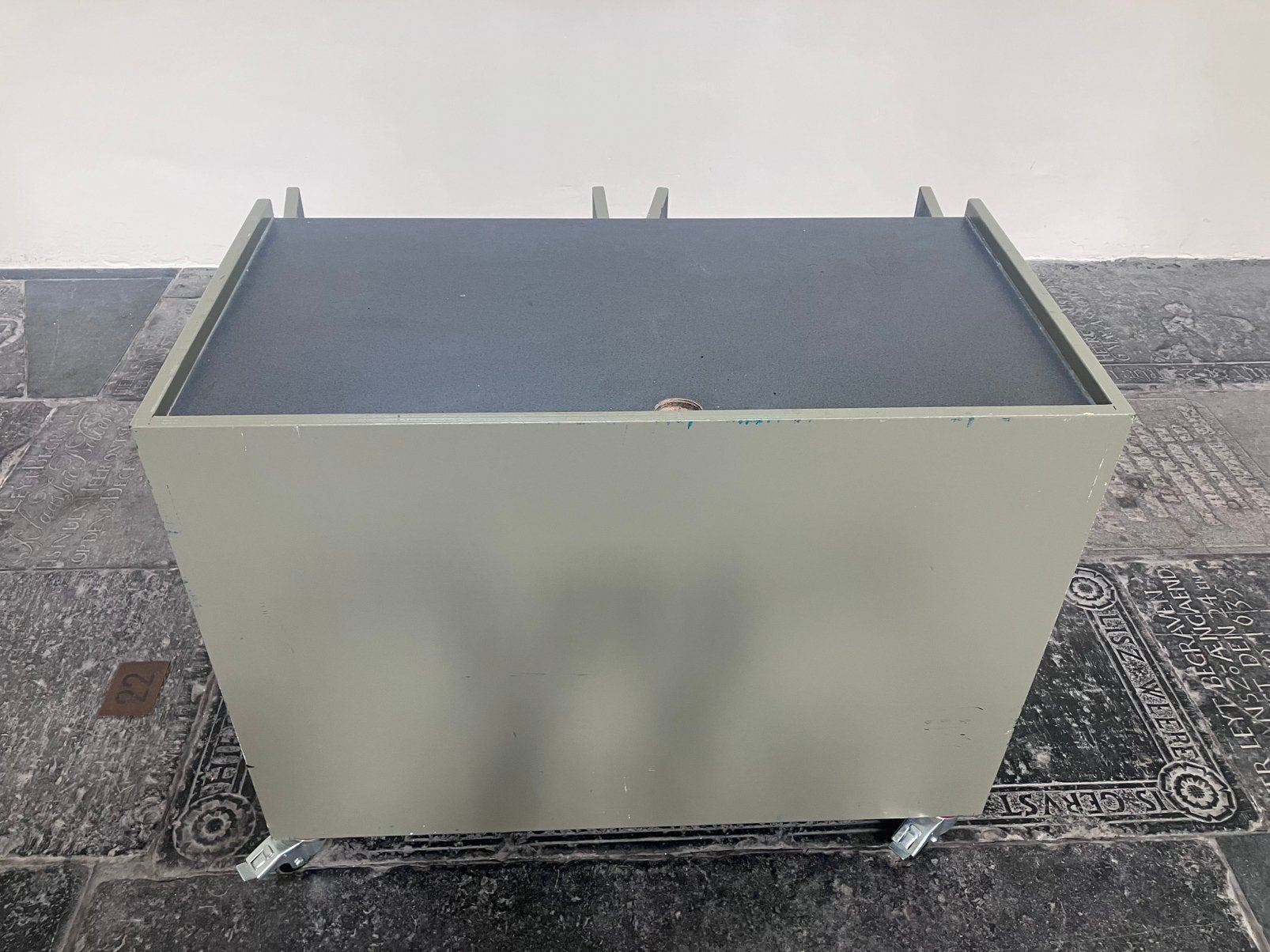 Verijdbare werbank/balie/keuken/bar/kist, Ophalen, Zo goed als nieuw, 70 tot 120 cm