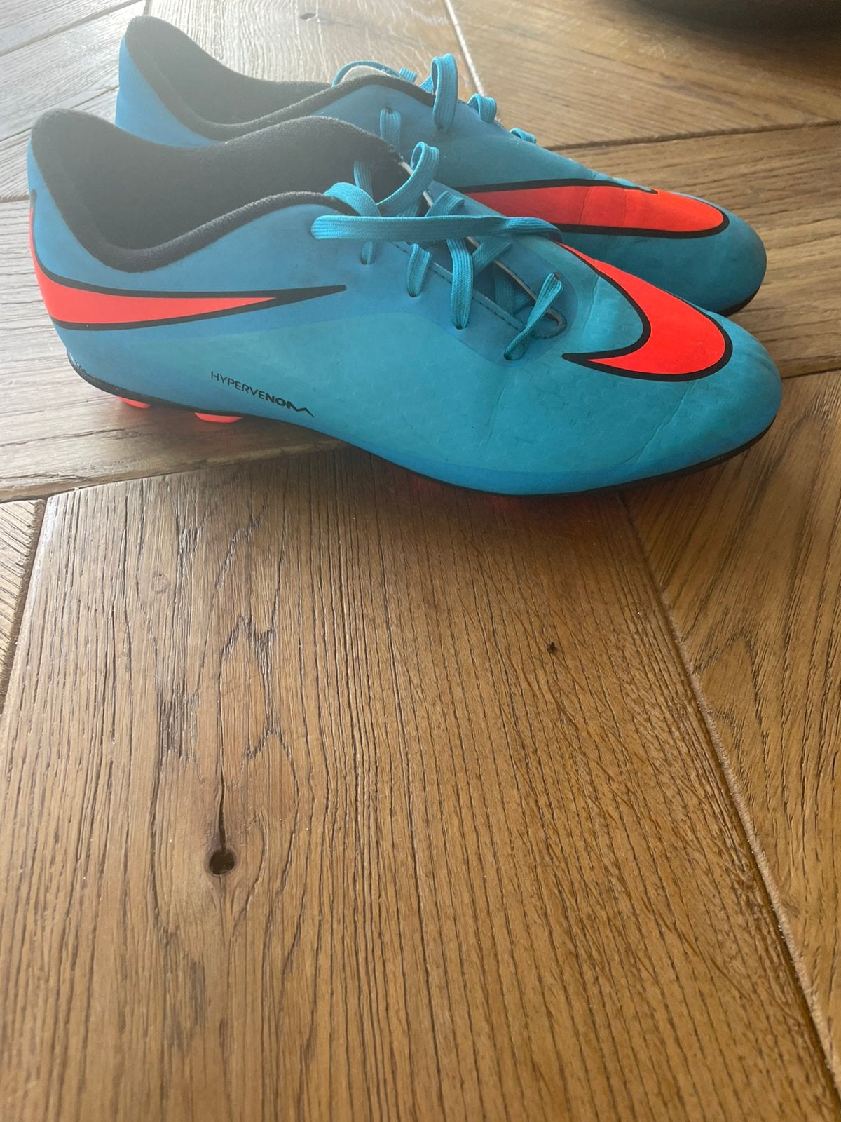Nike voetbal schoenen maat 38, Schoenen, Nieuw, Maat M, Ophalen of Verzenden