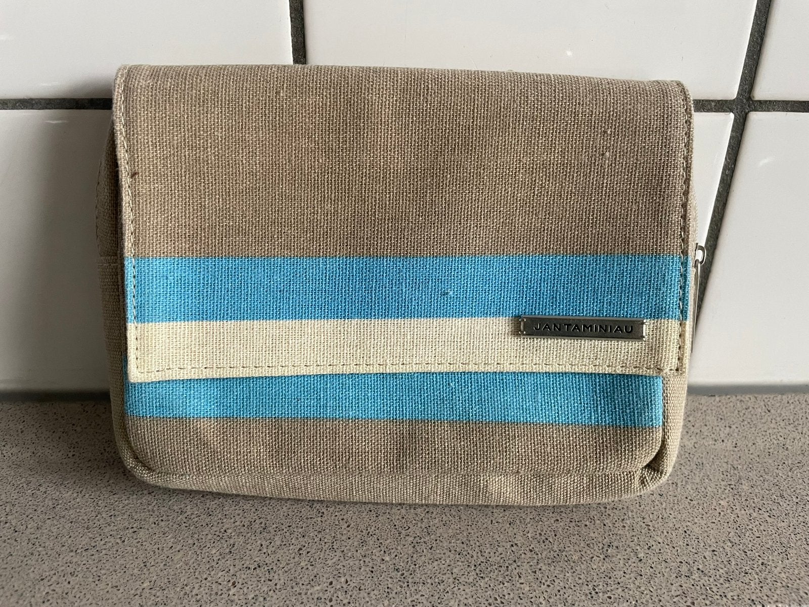Jan Taminiau toilettas postzak KLM blauw wit, Ophalen of Verzenden, Zo goed als nieuw, Blauw