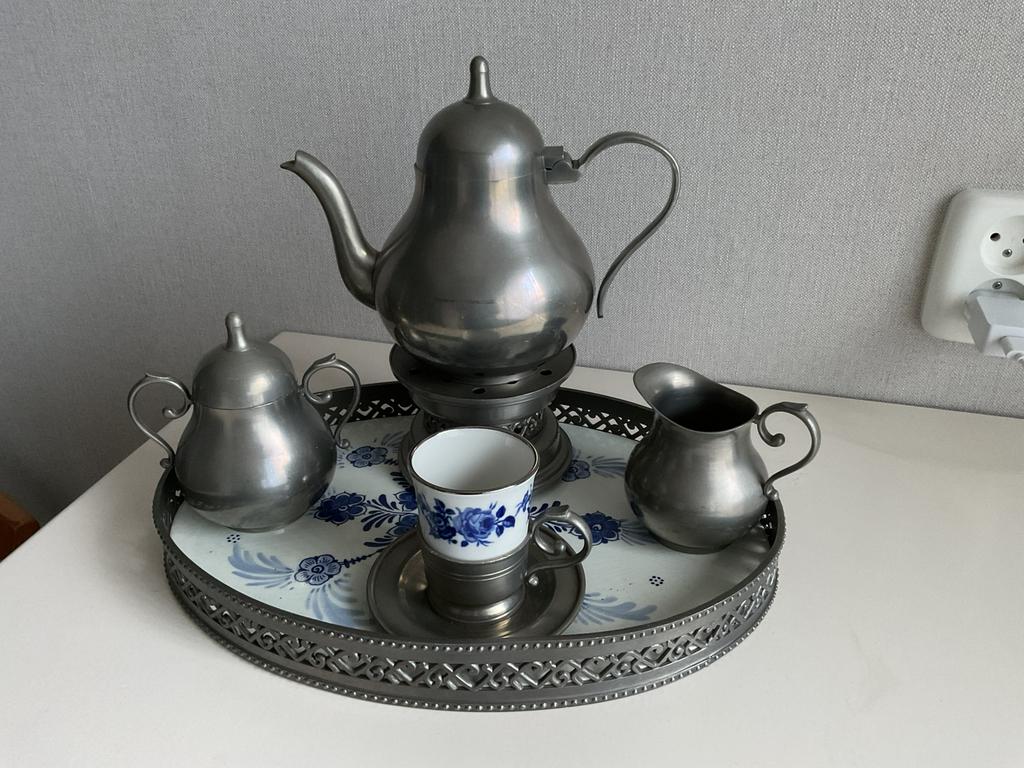 Mooi tinnen servies, Ophalen of Verzenden