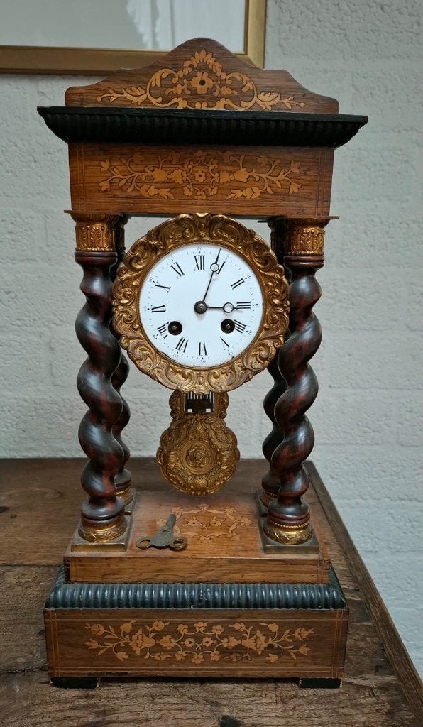 Kolompendule, Ophalen