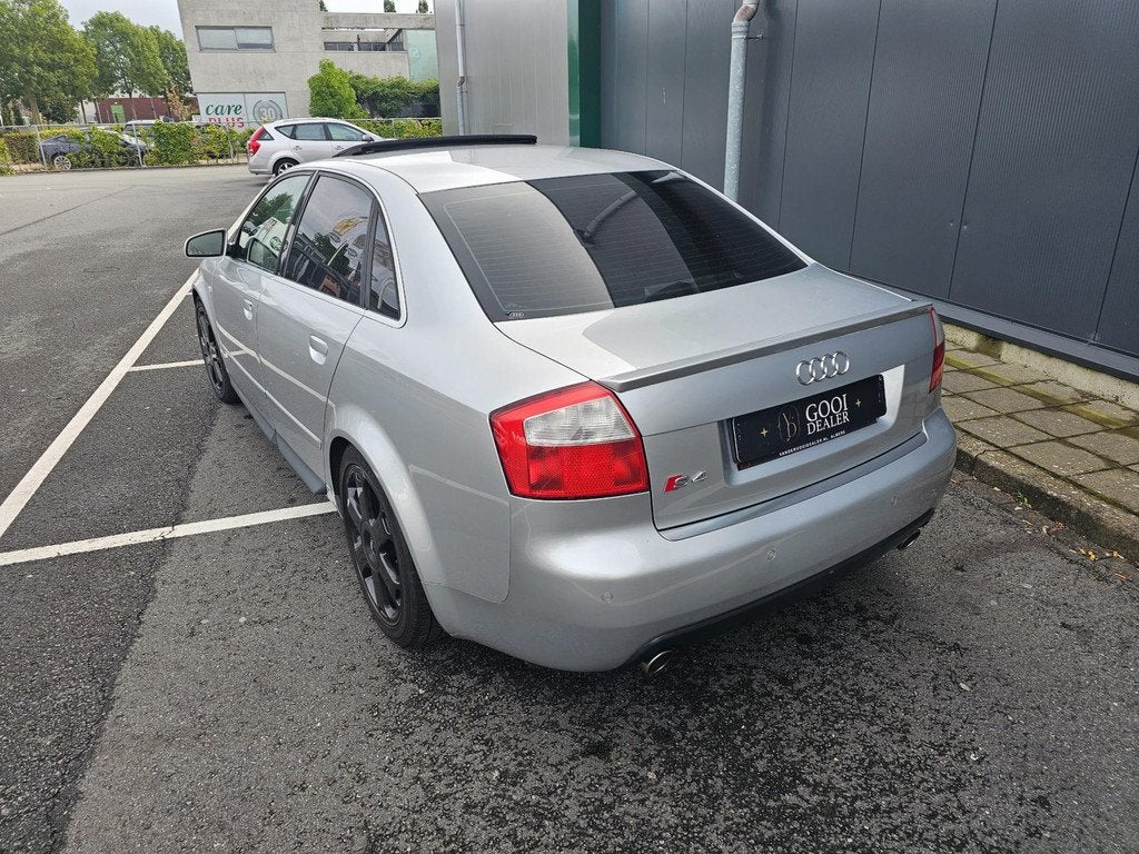 Audi S4 Limousine 4.2 V8 quattro SCHUIFDAK YOUNGTIMER !, Auto's, Audi, Automaat, Gebruikt, Leder en Stof, Bedrijf