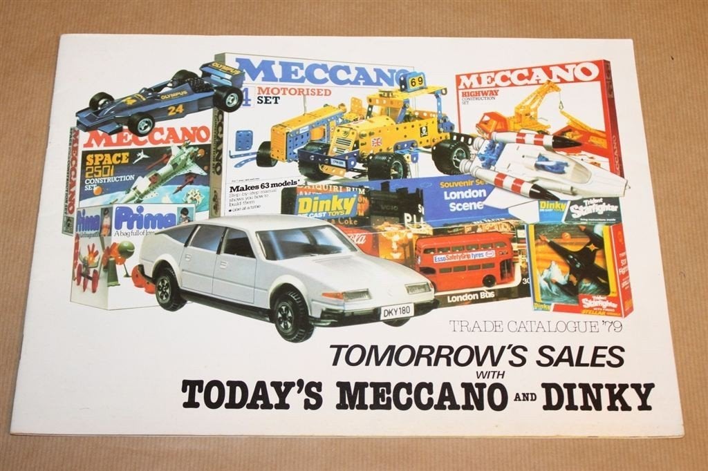 Dinky Toys catalogus - 1979 - Groot formaat, Ophalen of Verzenden