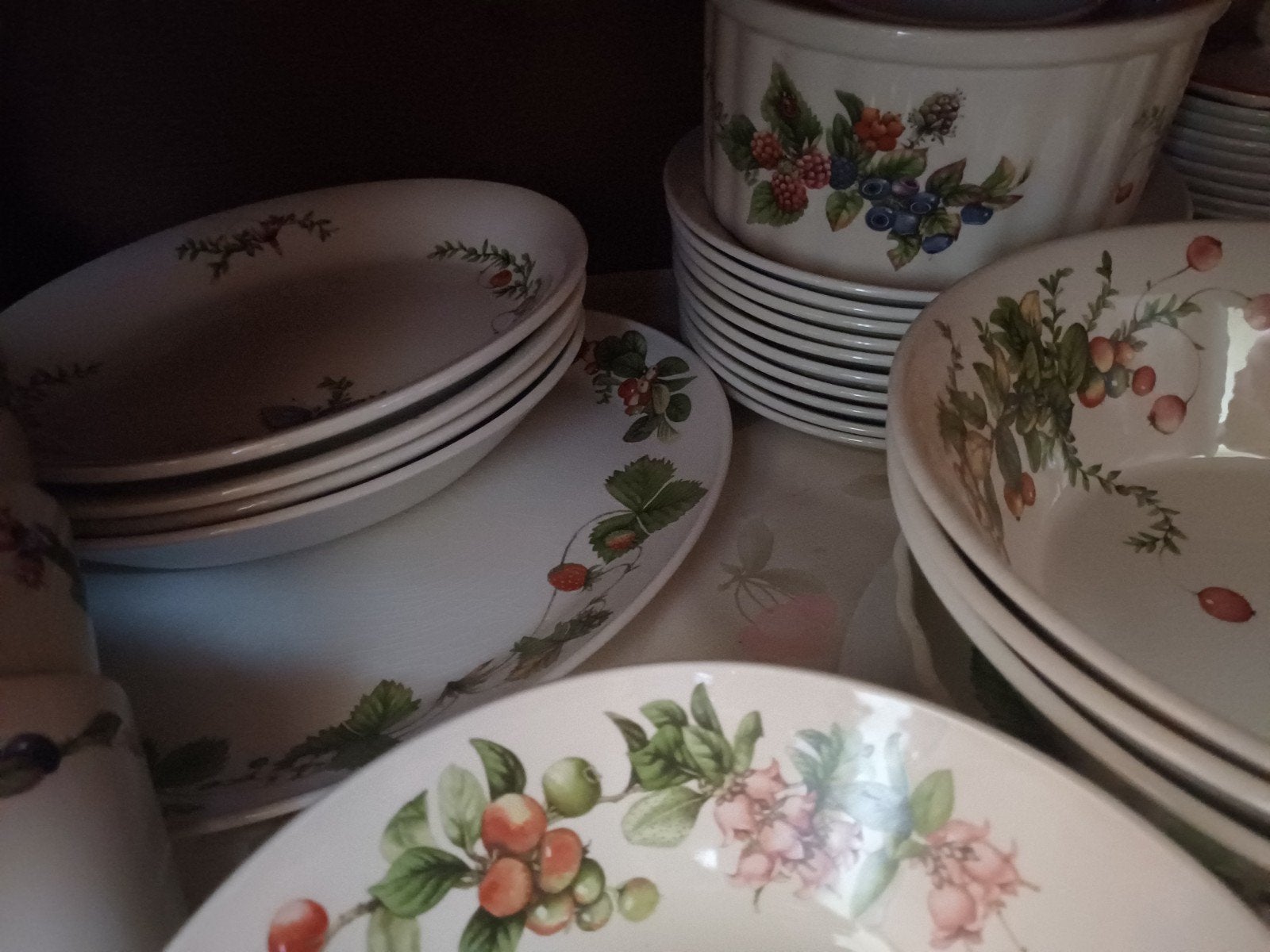 Compleet Marjolein Bastin servies - Wedgwood, Ophalen, Landelijk/Boerenbont, Zo goed als nieuw, Wedgwood