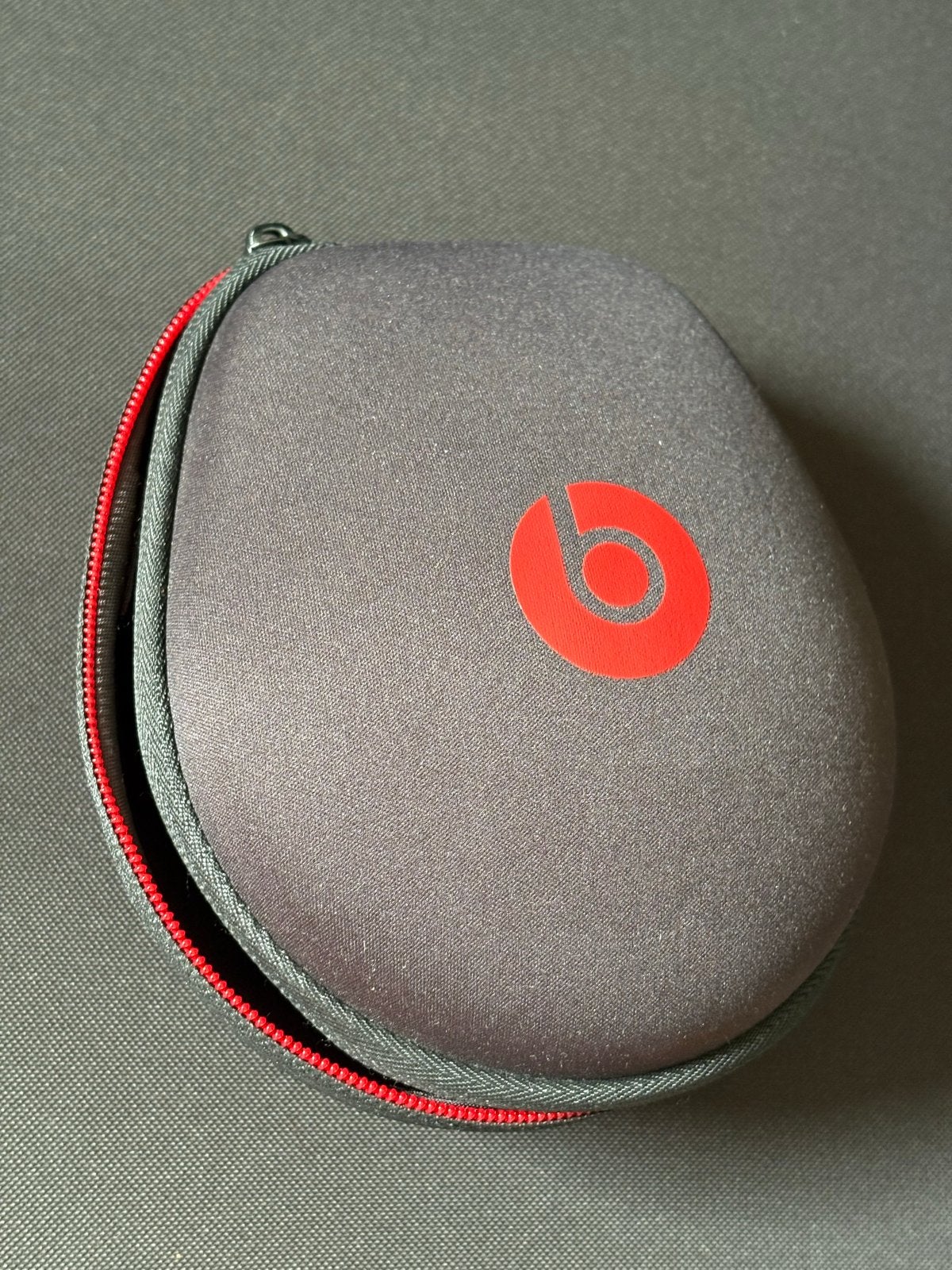 Beats Mixr koptelefoon - Fair conditie, oorkussens nodig, Audio, Tv en Foto, Gebruikt, Beats, On-ear, Ophalen of Verzenden