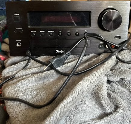 Half defecte Teufel CD speler/receiver, Audio, Tv en Foto, Ophalen, Gebruikt, Overige typen, Met cd-speler