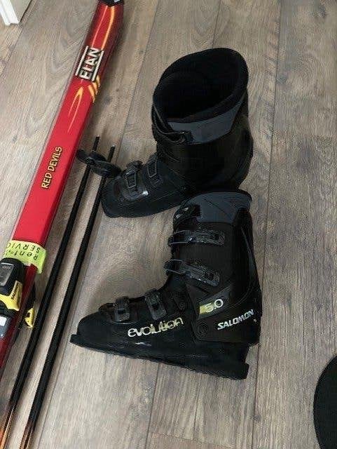 Carving skie's ,skistokken en skischoenen Salomon, Ophalen, 160 tot 180 cm, Gebruikt, Salomon