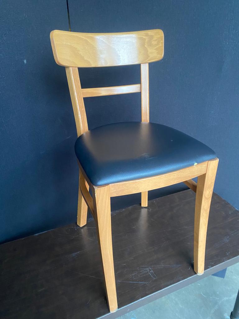 Partij stoelen kleur zitting bruin leer restaurant cafe, Ophalen, Bruin, Zo goed als nieuw, Vijf, Zes of meer stoelen