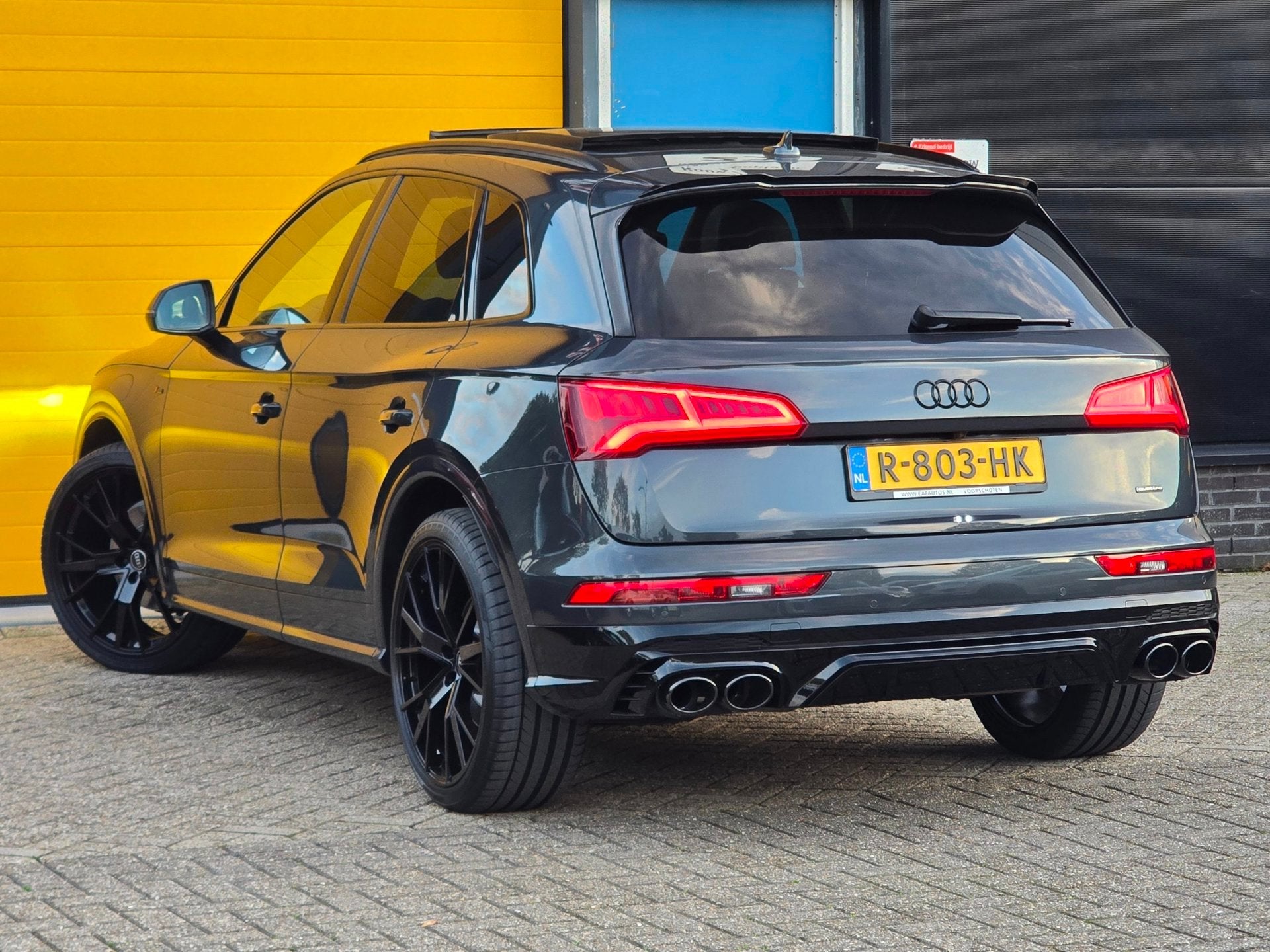 Audi Q5 2.0 TFSI Quattro Sport S Line Black Edition / Pano /, Auto's, Dealer onderhouden, Gebruikt, Euro 6, 4 cilinders