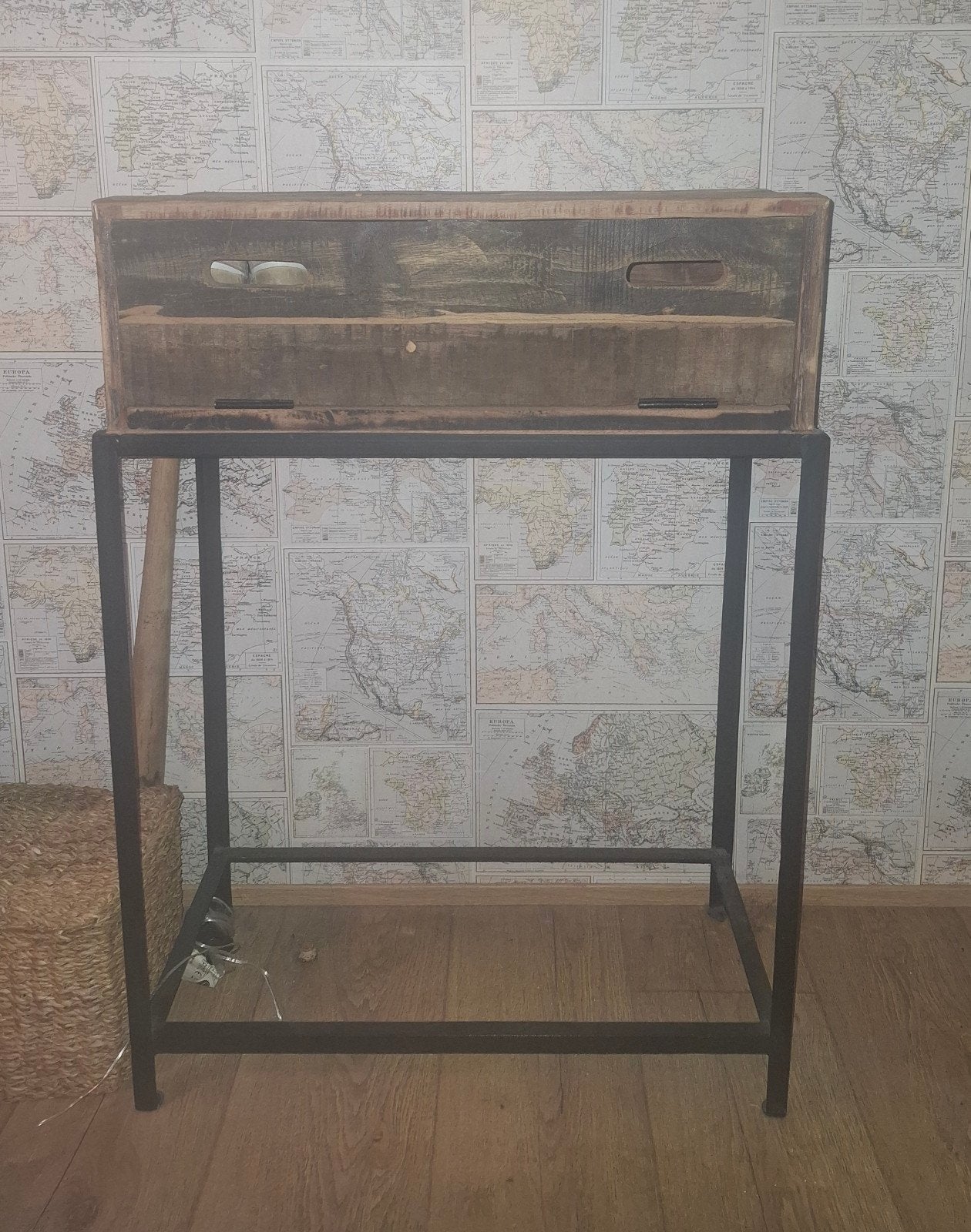 Houten sidetable, kastje, tafeltje met klep, Huis en Inrichting, Gebruikt, 50 tot 100 cm, Ophalen, Overige houtsoorten
