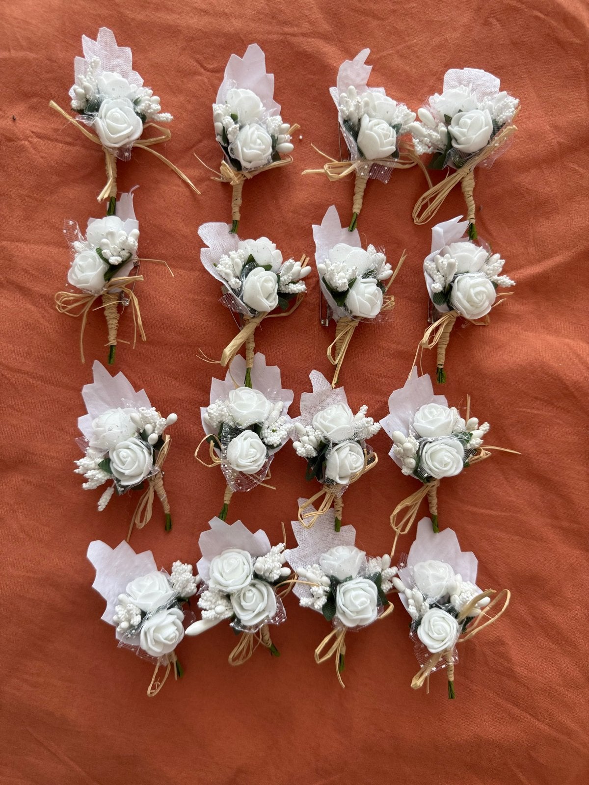 16 stuks. Corsages voor bruiloft/yaka cicegi/boutonnière, Kleding | Heren, Trouwkleding en Trouwaccessoires, Ophalen of Verzenden
