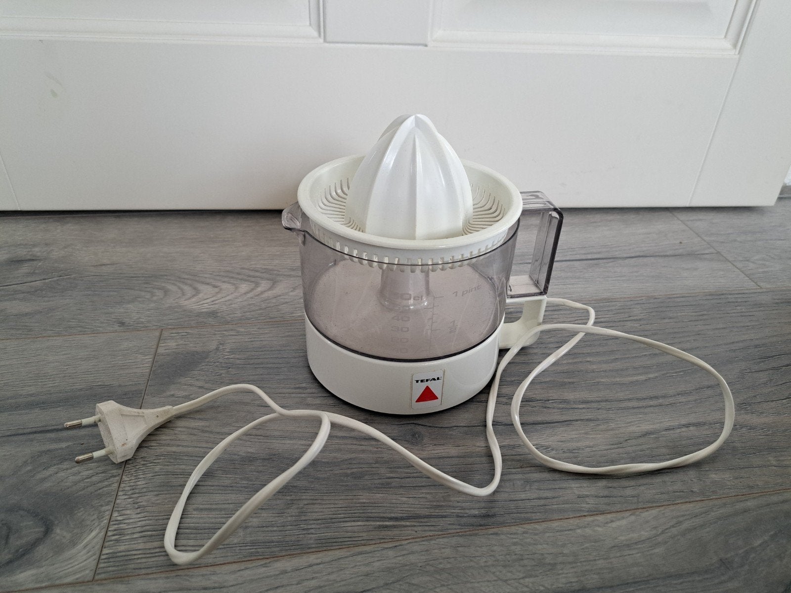 Citruspers van TEFAL. In zeer / schone en nette staat., Ophalen of Verzenden, Citruspers