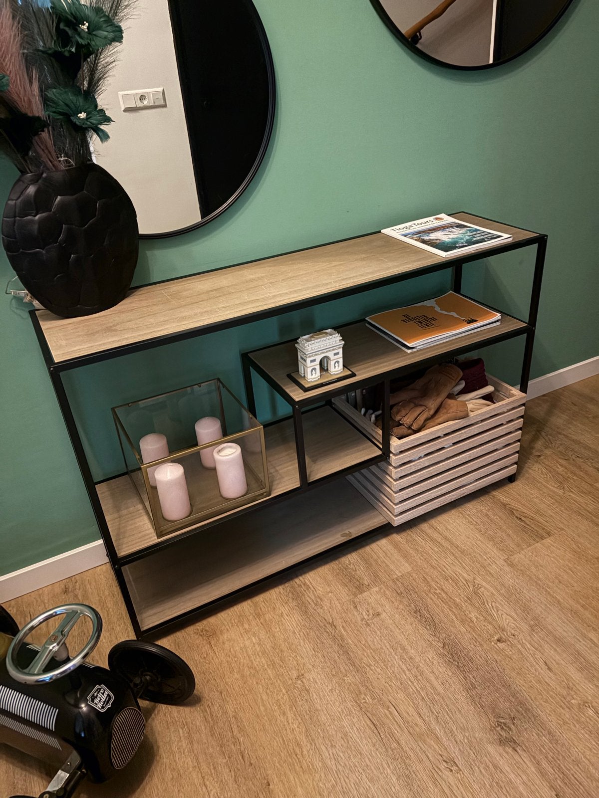 Modern Kastje met Krat - Perfect voor Opbergen en Decoratie, Ophalen, Gebruikt