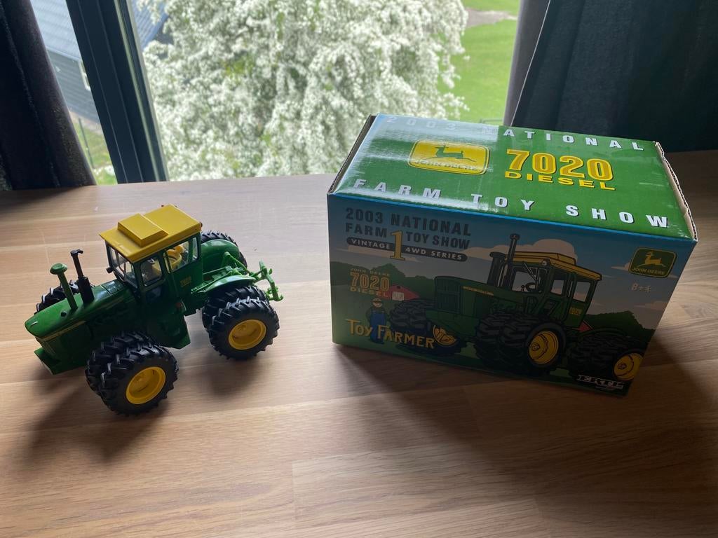 John Deere 7020 Farm Toy Show Edition, Ophalen of Verzenden, Gebruikt, Tractor of Landbouw, ERTL