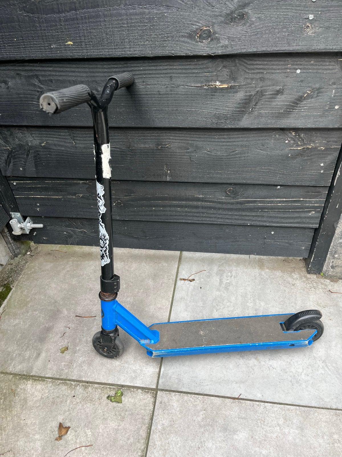 Gebruikte stuntstep - Blauw en Zwart, Fietsen en Brommers, Ophalen, Gebruikt, Gewone step