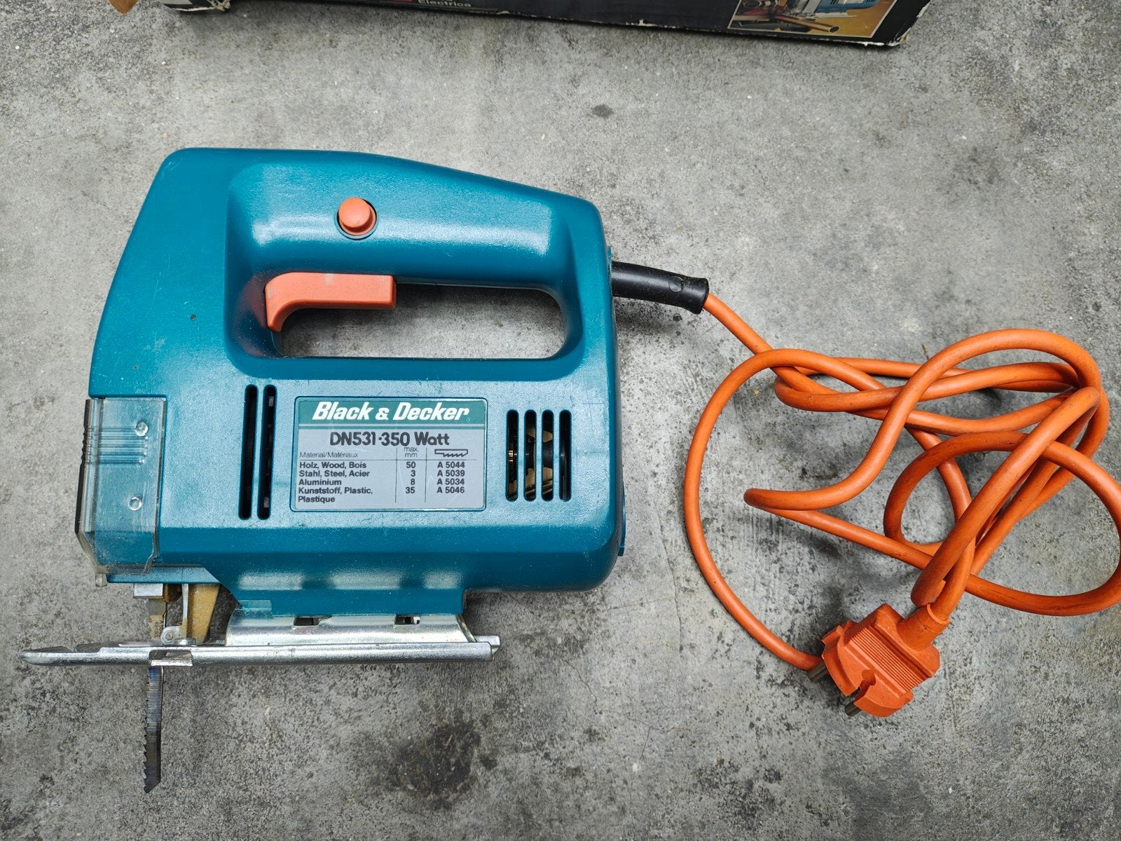 Black & Decker DN531 Decoupeerzaag met doos en handleiding, Gebruikt, Decoupeerzaag, Ophalen of Verzenden, Black & Decker