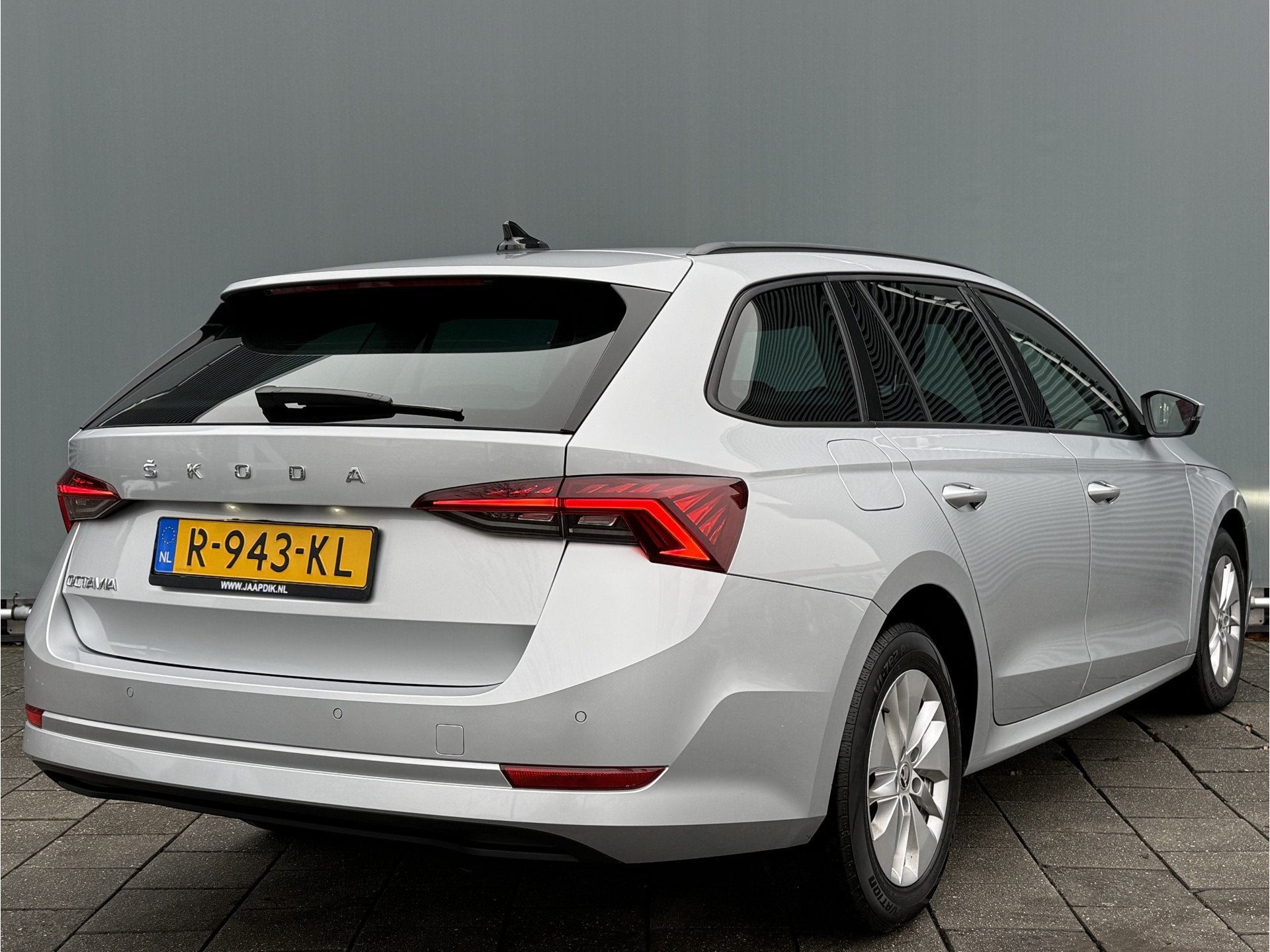 Skoda Octavia Combi BWJ 2022 | 1.0TSI 111PK Business Ed | CL, Auto's, Parkeersensor, Stof, Gebruikt, Origineel Nederlands