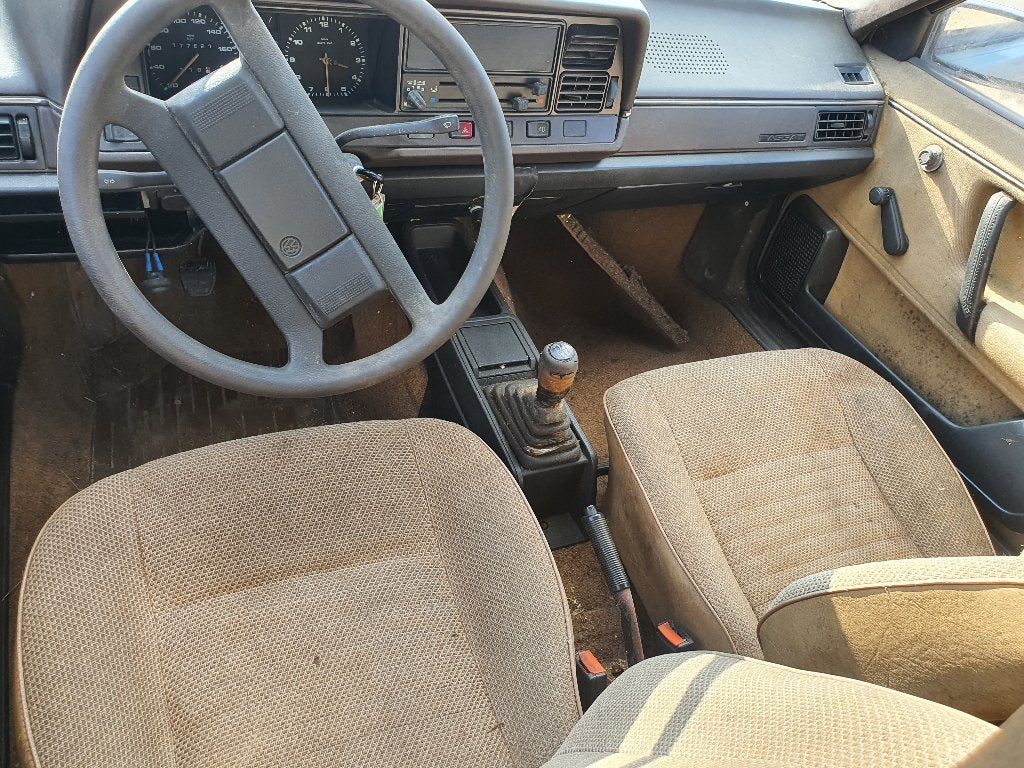 Schuurvondst Volkswagen Passat 1.6 Diesel 1987 | 177.261 km, foto 4