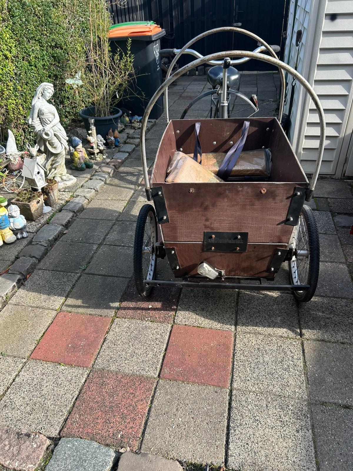 Opknap bakfiets, Ophalen, Gebruikt, Goederen