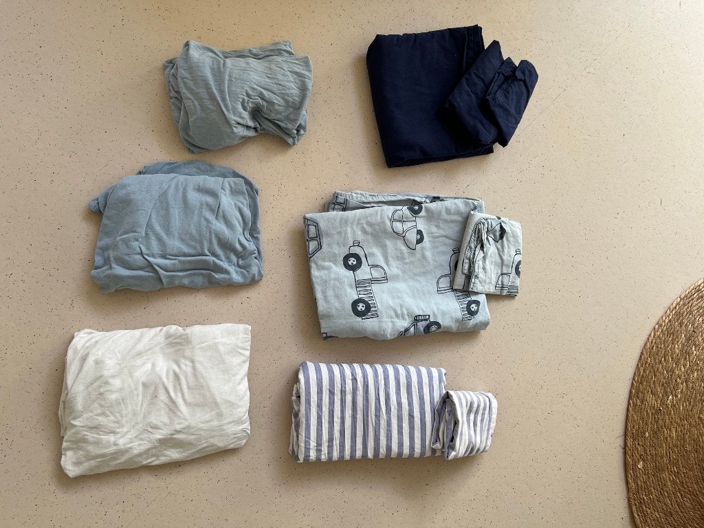 Drie blauwe peuterdekbedden met flap en incl. hoeslaken, Ophalen, Gebruikt, Meerkleurig, Hoeslaken of Sloop