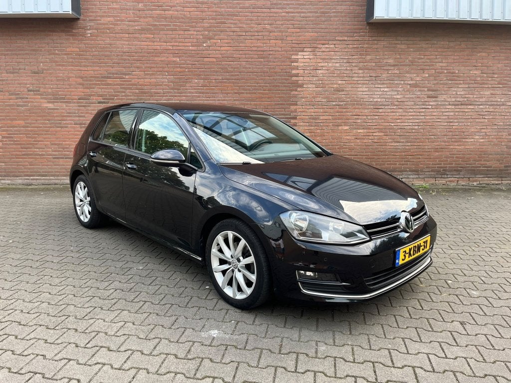 Volkswagen Golf 1.2 TSI 77KW 5D 2013 Zwart NAP Carplay, Auto's, Voorwielaandrijving, Zwart, 4 cilinders, Origineel Nederlands