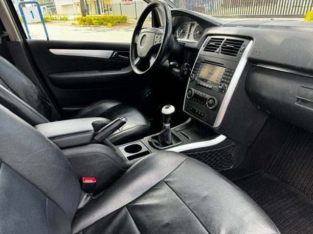 Mercedes-Benz B-Klasse 200 Airco/ECC,Cruisecontrol,Leder,Nav, Auto's, Mercedes-Benz, 136 pk, Gebruikt, Zwart, 4 cilinders