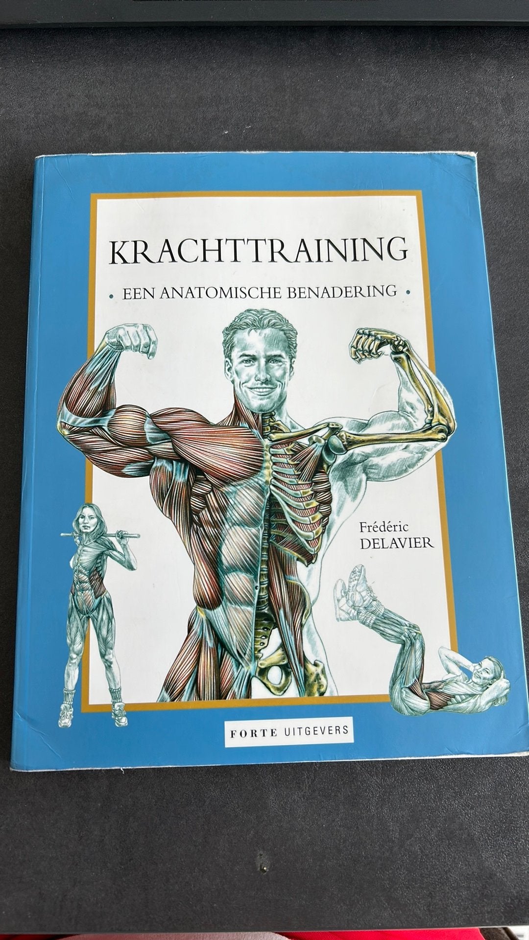 Krachttraining, Boeken, Sportboeken, Lopen en Fietsen, Zo goed als nieuw, F. Delavier, Ophalen of Verzenden