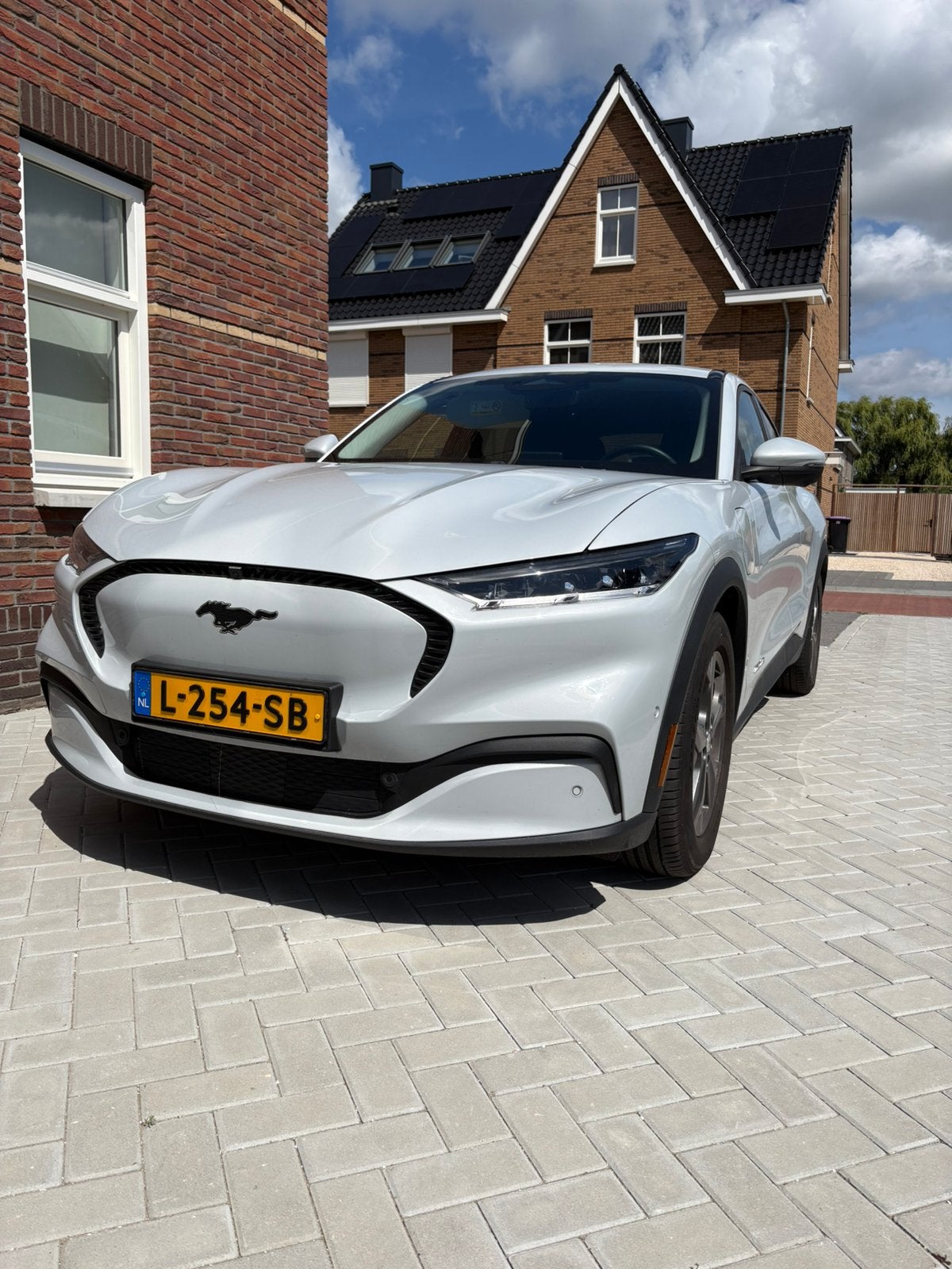 Ford Mustang 75kWh 258pk RWD Aut. 2021 Wit, Auto's, Ford, Particulier, Mustang, Elektrisch, SUV of Terreinwagen, Automaat, Origineel Nederlands