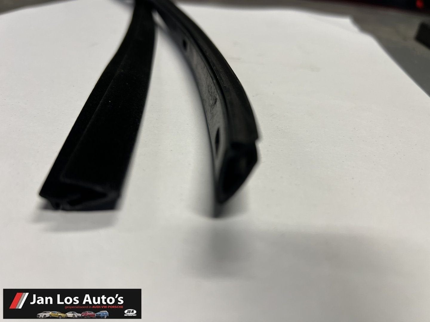 Audi Coupe B2 typ 85 raamlikker schachtrubber portierruit, Gebruikt, -, -, -
